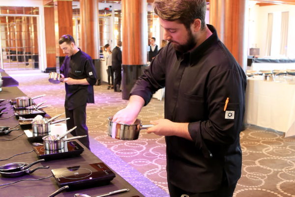 032_jeux2mains_avene_0318-min 032_jeux2mains_avene_0318-min